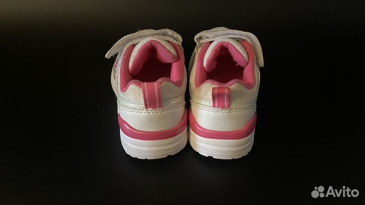 Кроссовки детские
