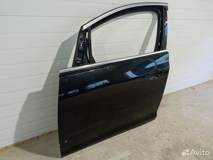 Дверь передняя левая Opel Astra J