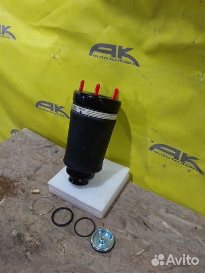 Sale. Пневмобаллон задний Mercedes S W221 новый