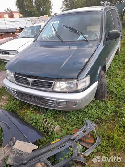 Mitsubishi Space Wagon бензин