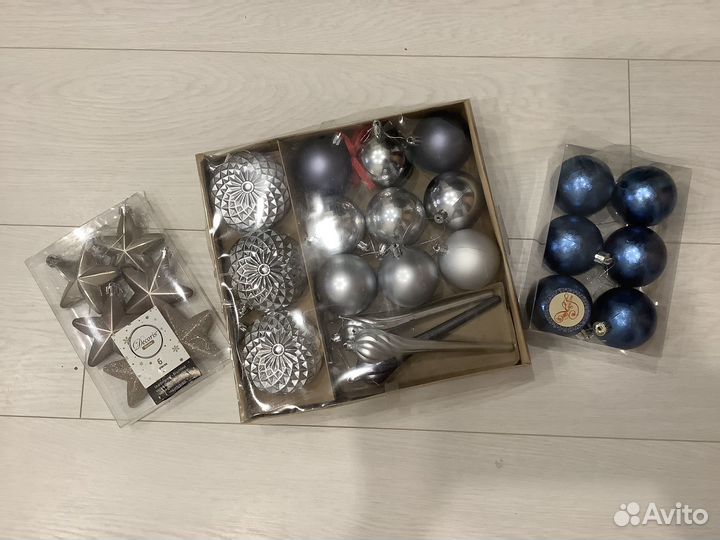 Елочные игрушки (26 шт)