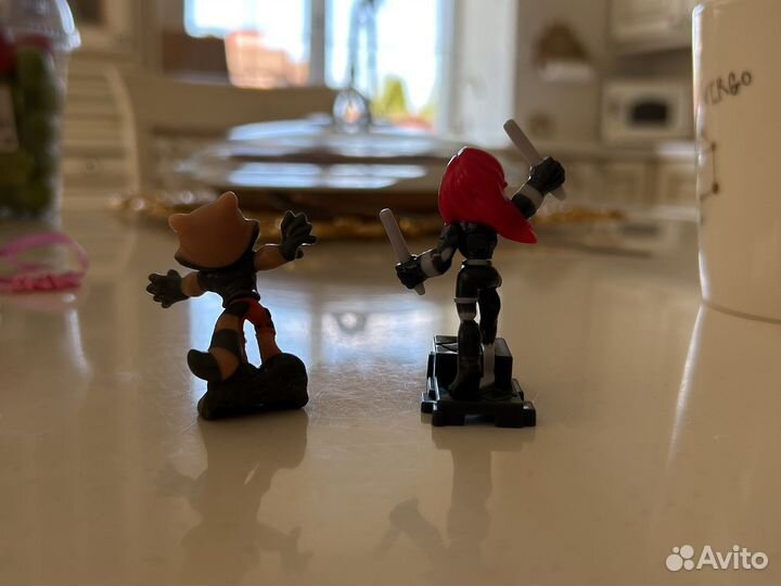 Игрушки из киндера 2шт