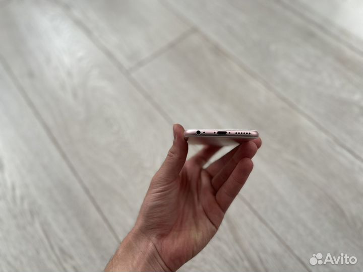 iPhone 6s Розовый