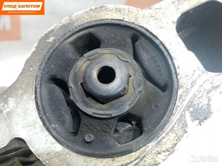 Рычаг передний правый нижний Volkswagen Golf 5