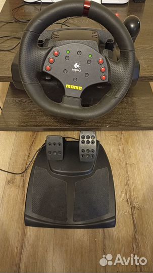 Руль logitech momo racing