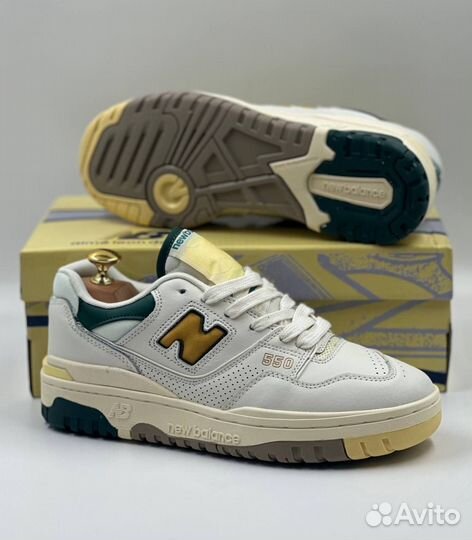 Кроссовки женские New Balance 550 люкс