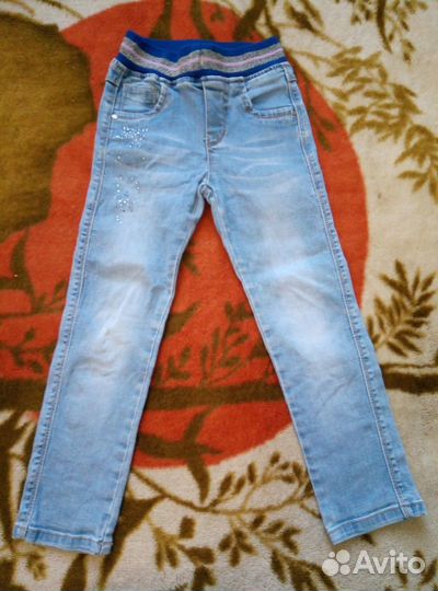 Джинсы для девочки 110р