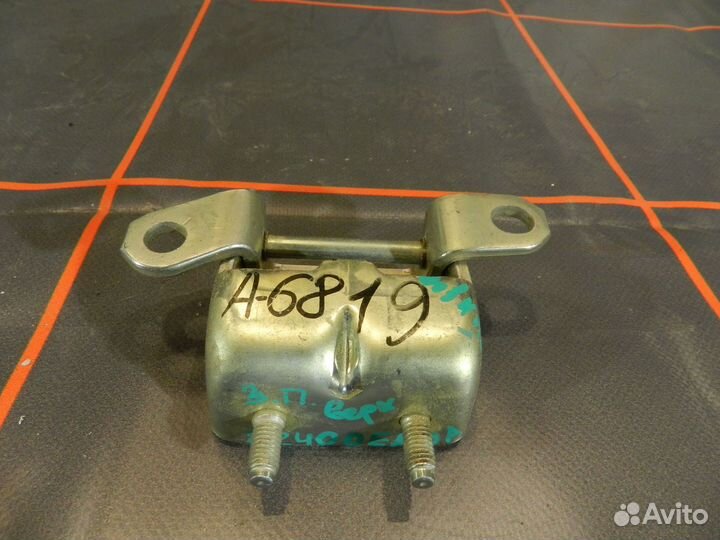 Петля двери задней правой - Nissan Pathfinder R51