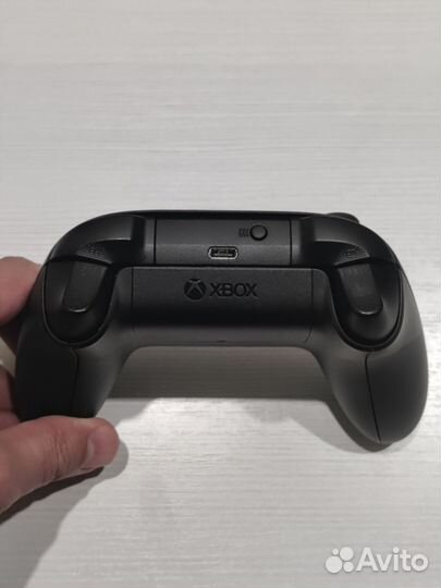 Оригинальный геймпад Microsoft Xbox S / X / One
