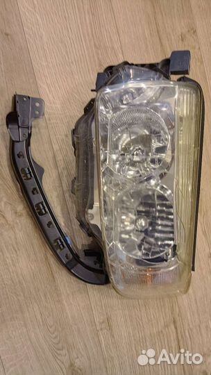 Фара левая subaru Forester SG S11