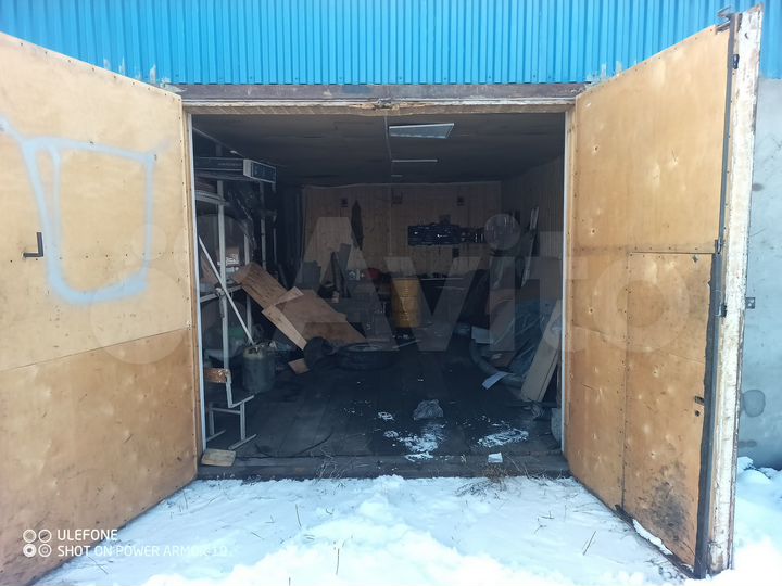 Гараж, > 30 м²