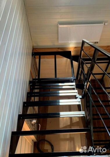 Г-образная лестница