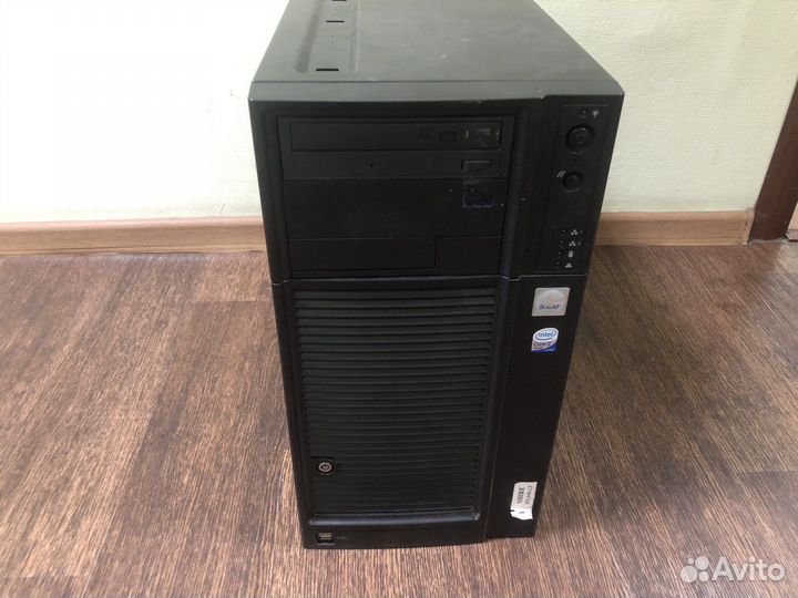Сервер Intel(R) Core(TM) 2 Quad CPU Q6600 2.40GHz