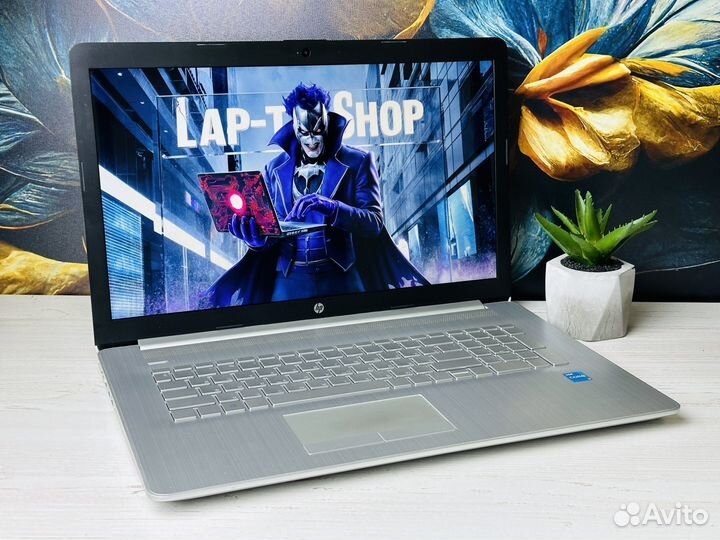 HP Laptop 17 i3-1115G4 2021г для учебы