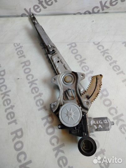 Стеклоподъемник задний левый Nissan Fuga 2006