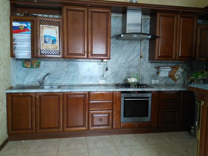 Дом 470 м² на участке 10 сот.