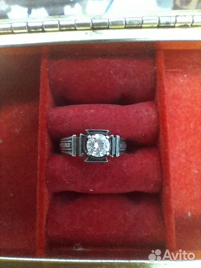 Серебряное кольцо