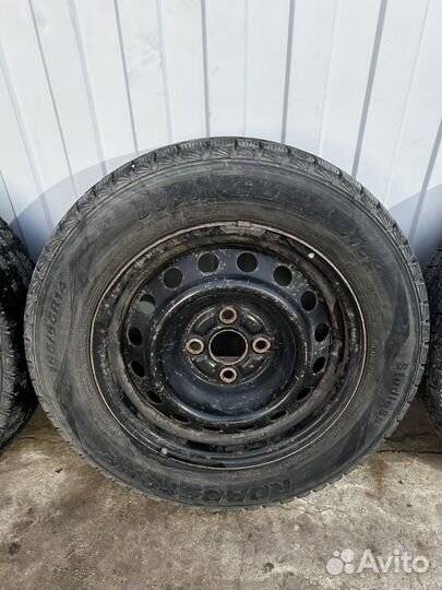 R14 Roadstone Winguard Ice 185/65, PCD 4x100 DIA 54.1