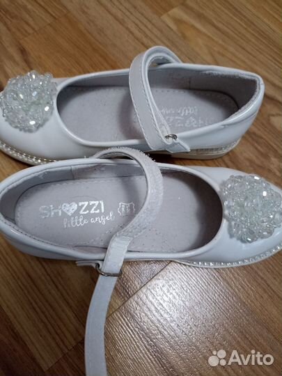 Праздничные туфли для девочки
