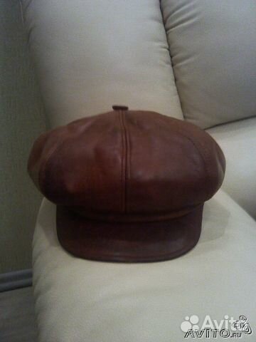 Зимняя кепка-берет из натуральной кожи