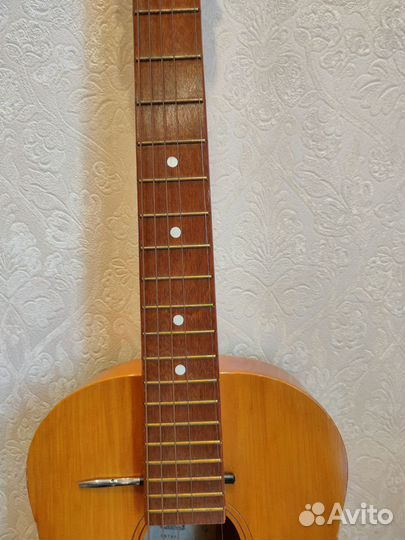 Акустическая гитара