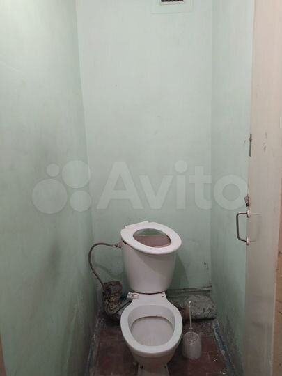 Комната 11 м² в 4-к., 8/9 эт.