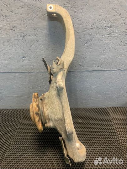 Кулак поворотный передний левый Bmw 520I F10 N20