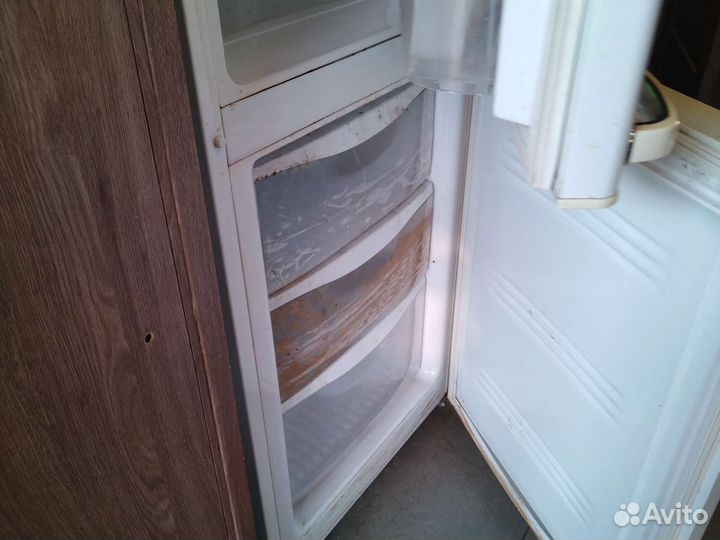 Холодильник на запчасти