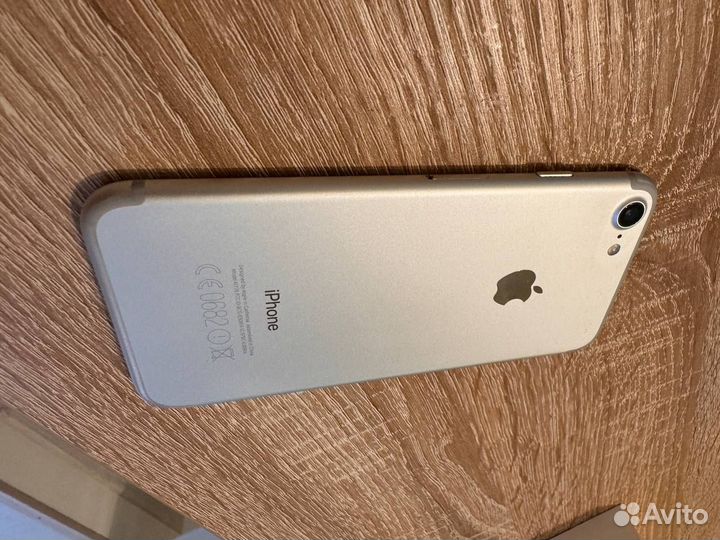 iPhone 7, 32 ГБ