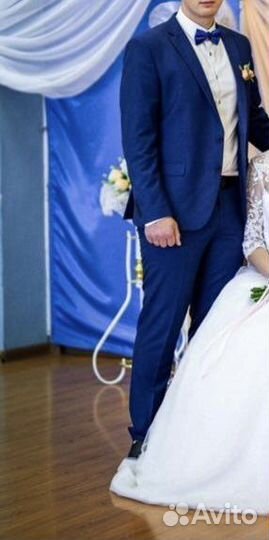 Продам костюм