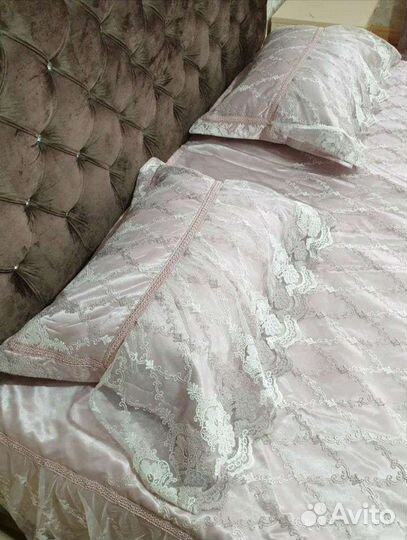 Покрывало на кровать итальянский бренд