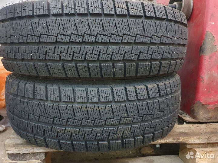 Kapsen SnowShoes AW33 185/65 R15