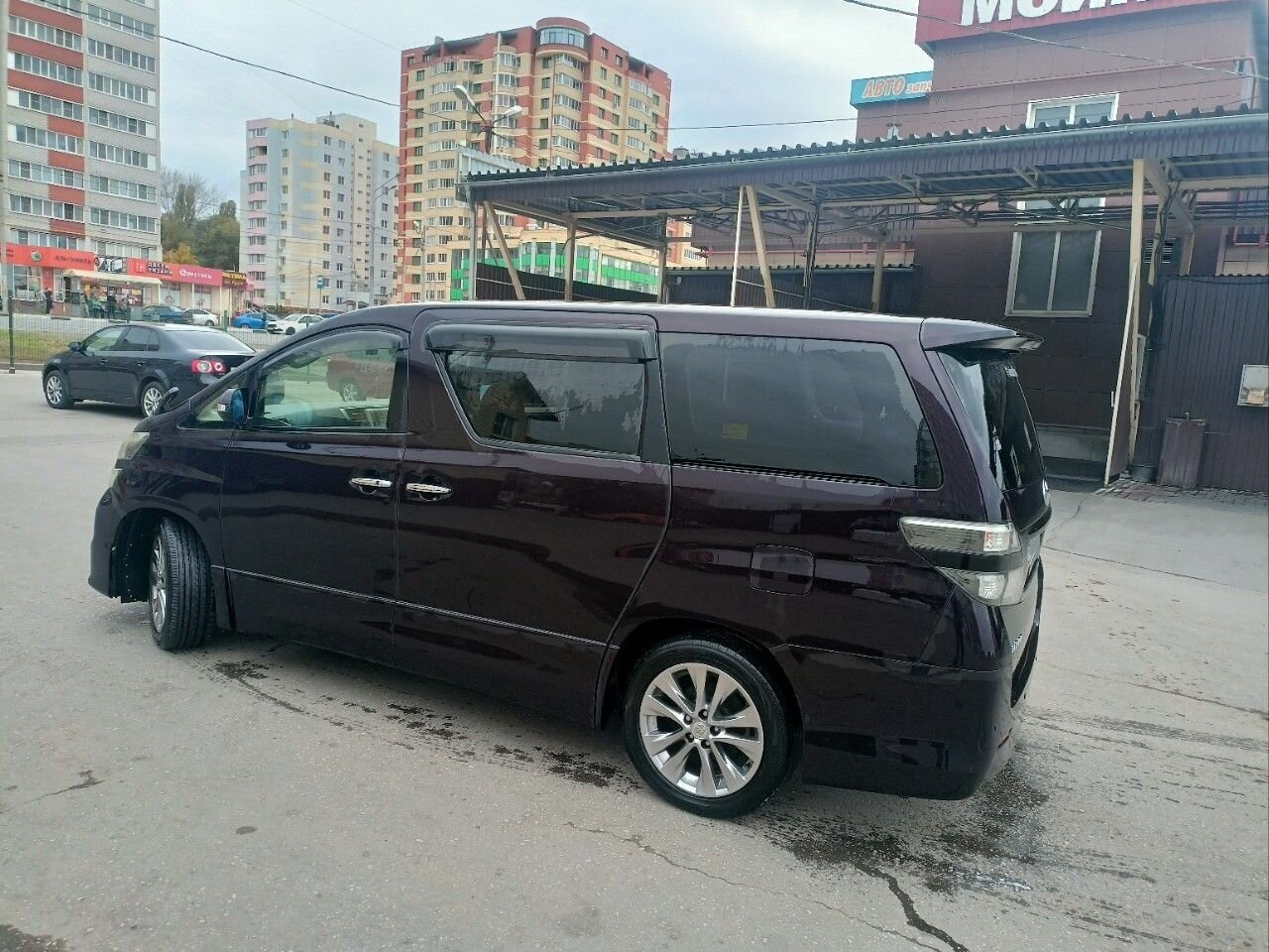 Toyota Vellfire: фото из отзыва