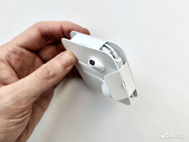 Новые Apple EarPods Lightning из комплекта iPhone
