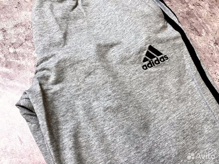 Спортивные костюмы Adidas