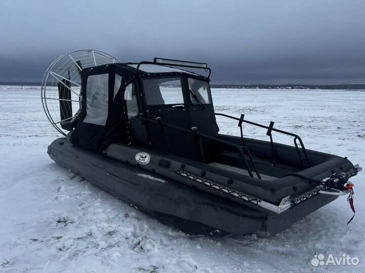 Аэролодка Бриз 550 Honda -200 л.с