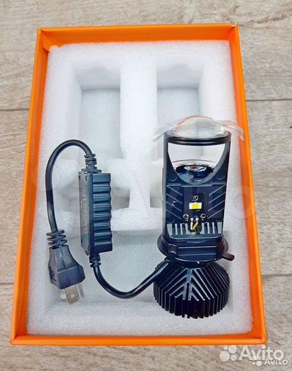 Лампа LED светодиодная с линзой Н4