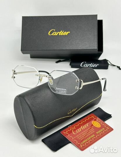 Солнцезащитные очки Cartier