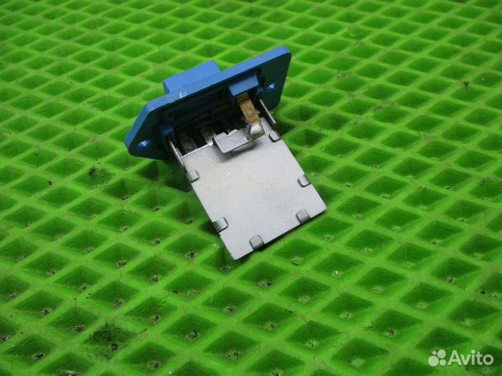 Резистор печки Kia Rio 4 FB