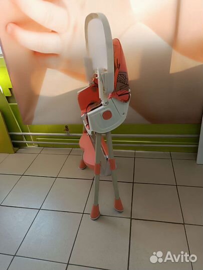 Стульчик для кормления luxmom