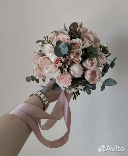 Букет цветов свадебный