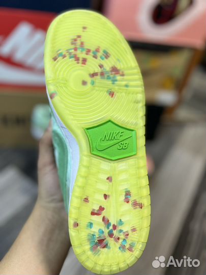 Кроссовки Nike