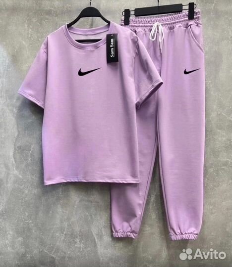 Костюм женский спортивный