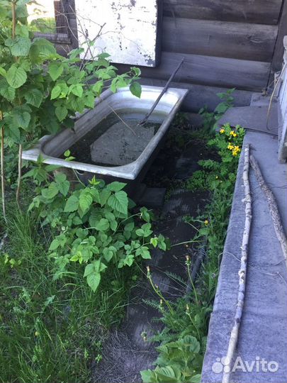 Ванна, ведра б/у есть новые, лопата совковая 2 шт