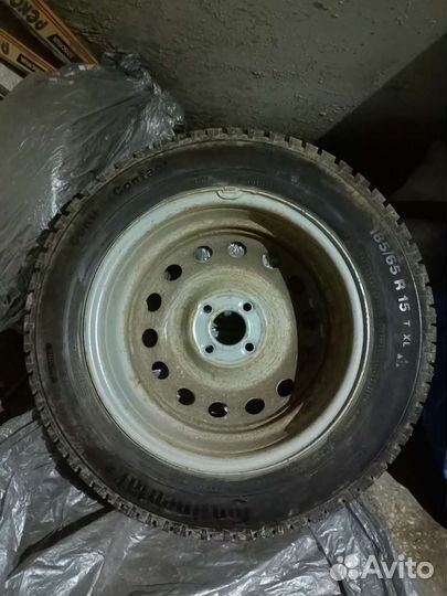 4 диска с зимней резиной Continental 185/65 R15