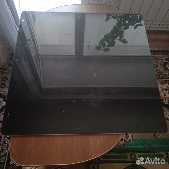 Стекло от стола и полка настенная