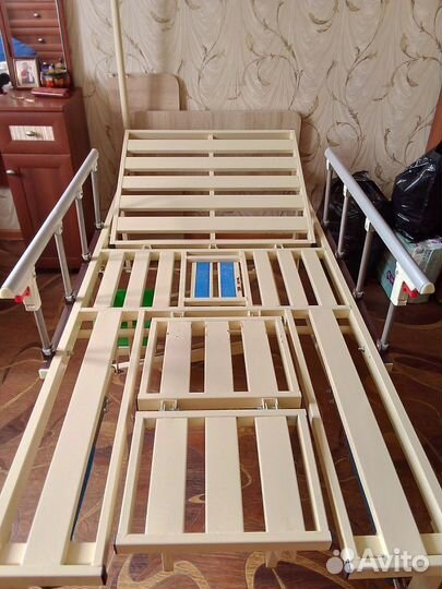 Кровать для лежачих больных с туалетом