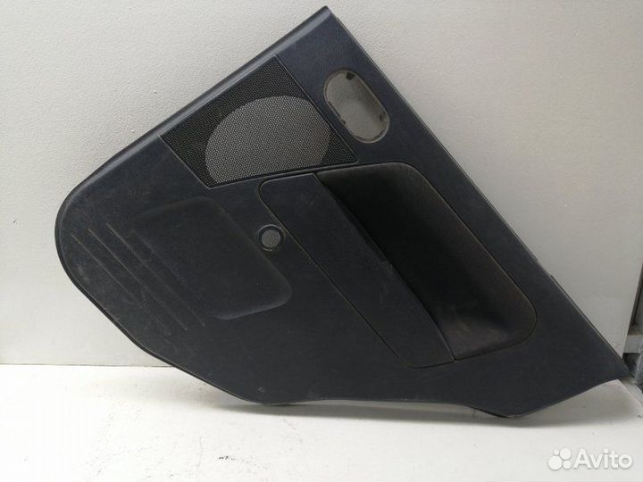 Обшивка двери задняя правая Ford Fusion 2002-2012