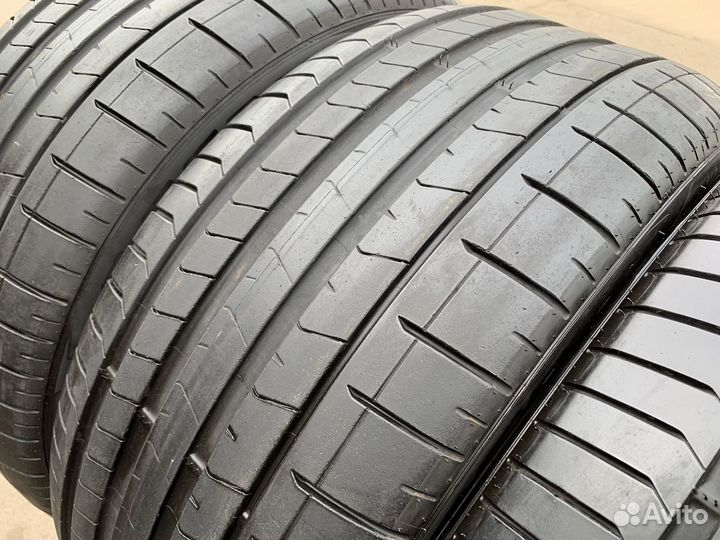 Pirelli P Zero PZ4 285/40 R22 и 325/35 R22