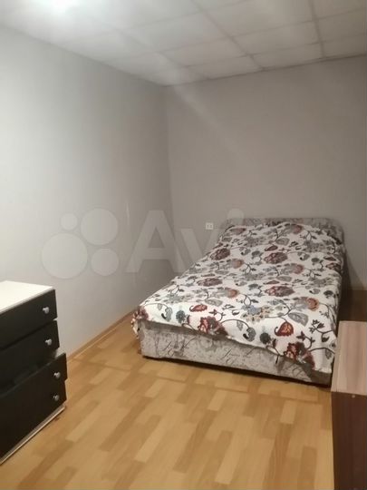 2-к. квартира, 40 м², 1/4 эт.
